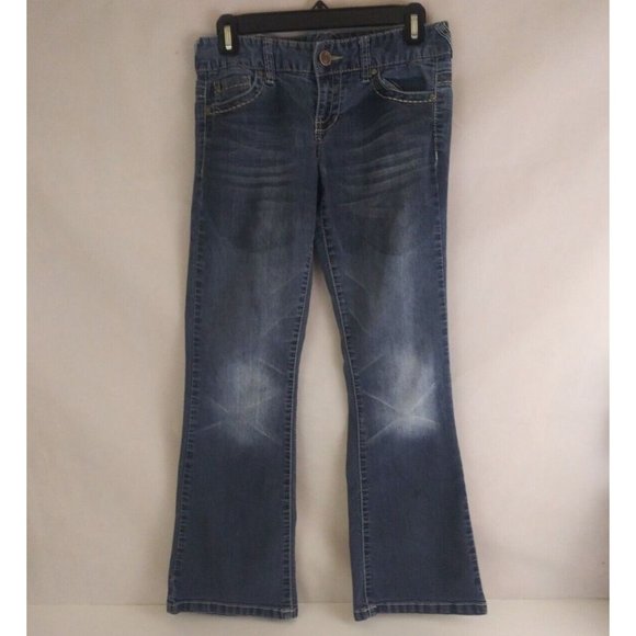 Maurices Women's Distressed Whiskered Embroidered Bootcut Jeans Size 3/4 Short - Picture 1 of 9